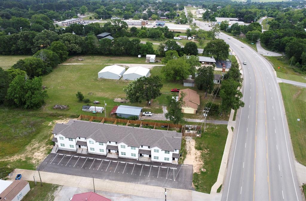 HENRICHSON SUBD - Residential Income