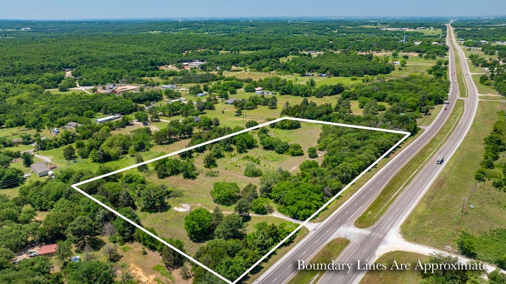 Prime Cooke County acreage in Cannon Estates with direct frontage on Highway 82, a major North Texas east–west corridor. This tract offers a clean layout, easy access, and the flexibility to build your custom home or barndo. Woodbine city water is available, and septic is likely already available. Located in highly regarded Callisburg ISD, this property delivers a peaceful country setting while keeping you just minutes from Gainesville, I-35, and local amenities. A great opportunity for residential or long-term land investment.