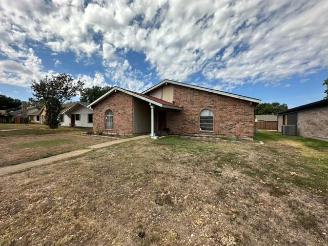 WOW! 1600+ sq ft 3-2-2 in Camelot for under $300k!  This house needs TLC but has great bones.  Come make it your own and walk into equity!  Make an offer today, won't last at this price! SELLER IS RELATED TO THE LISTING BROKER, BUYER TO VERIFY ALL MEASUREMENTS, UTILITIES, AND SCHOOLS.