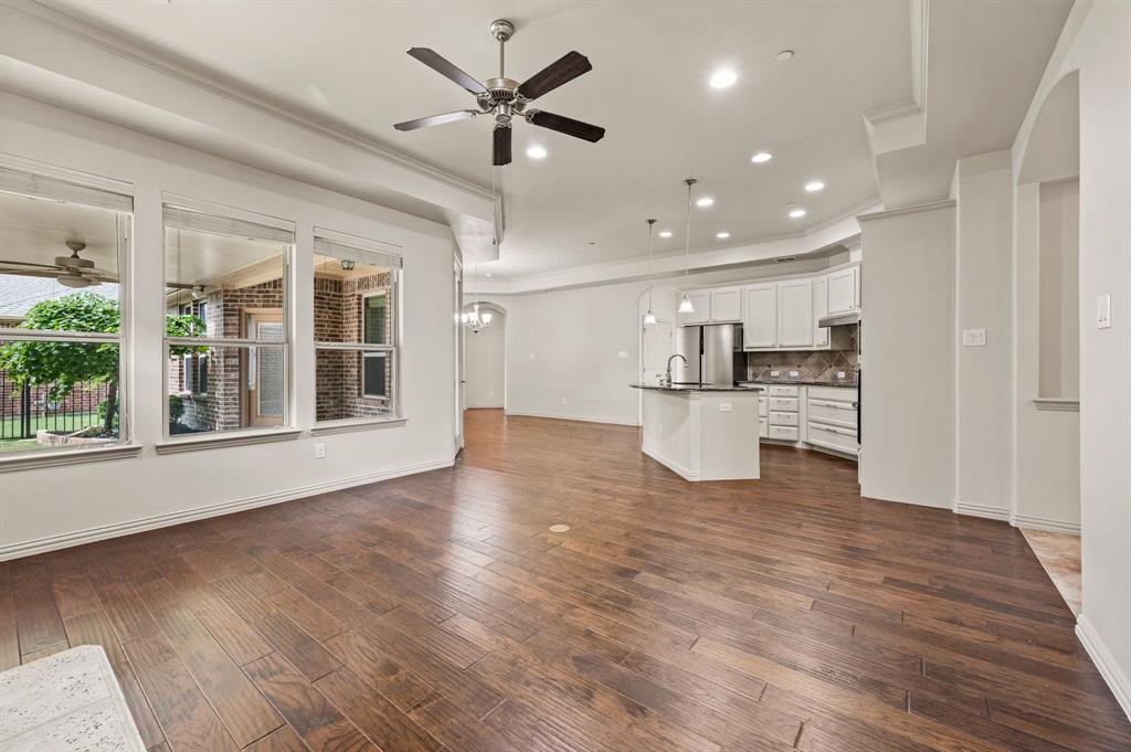 Villas Of Stone Glen Condos - Residential
