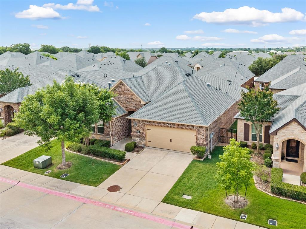 Villas Of Stone Glen Condos - Residential