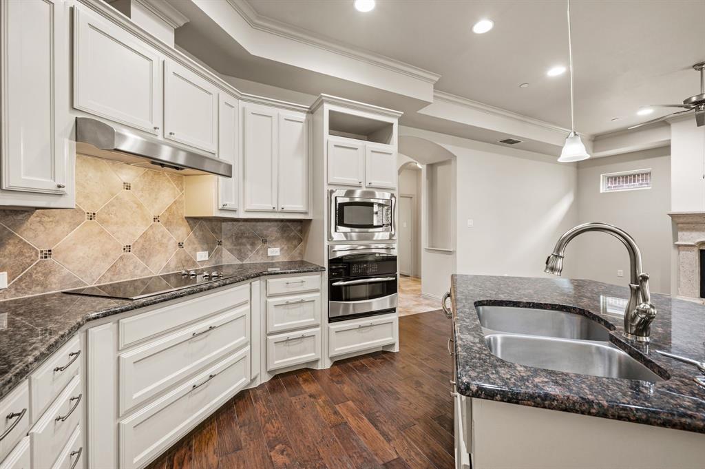 Villas Of Stone Glen Condos - Residential