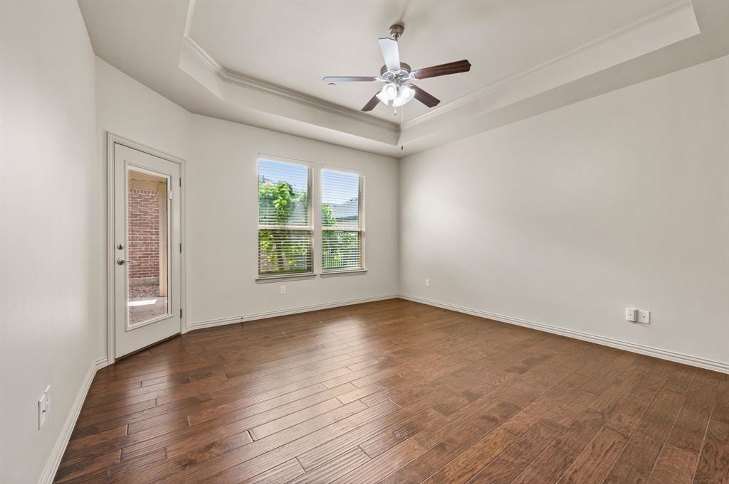 Villas Of Stone Glen Condos - Residential