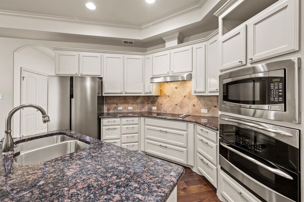 Villas Of Stone Glen Condos - Residential