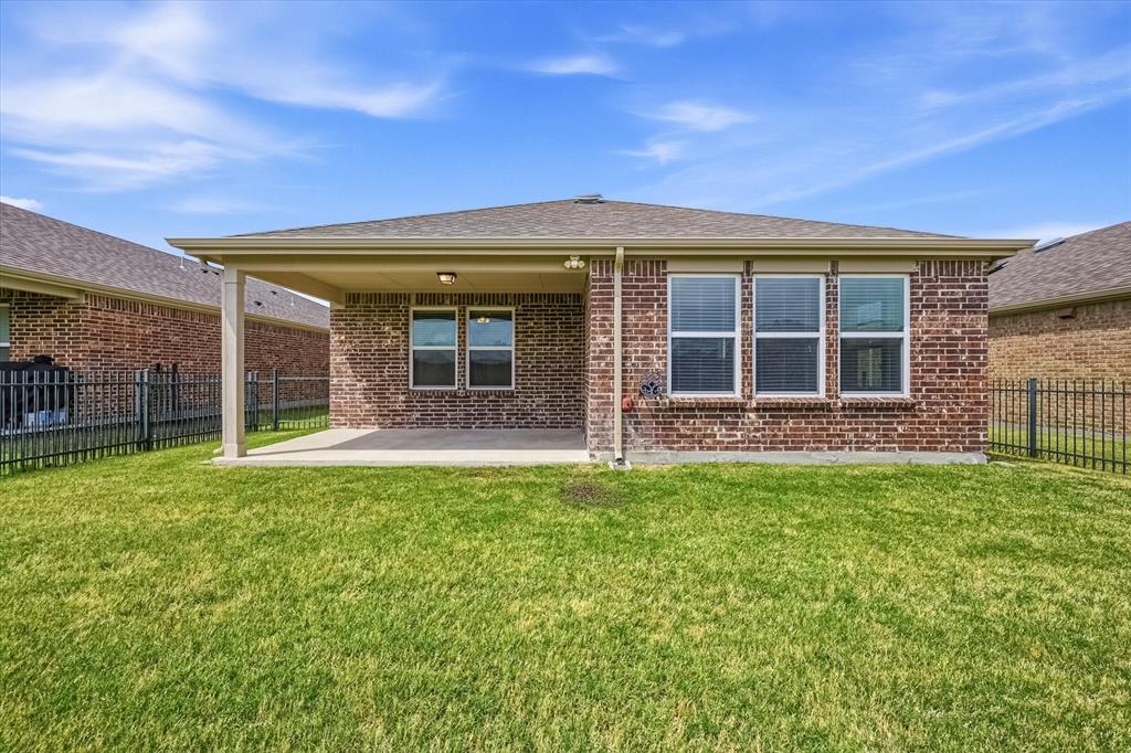 Frisco Lakes By Del Webb Villa - Residential