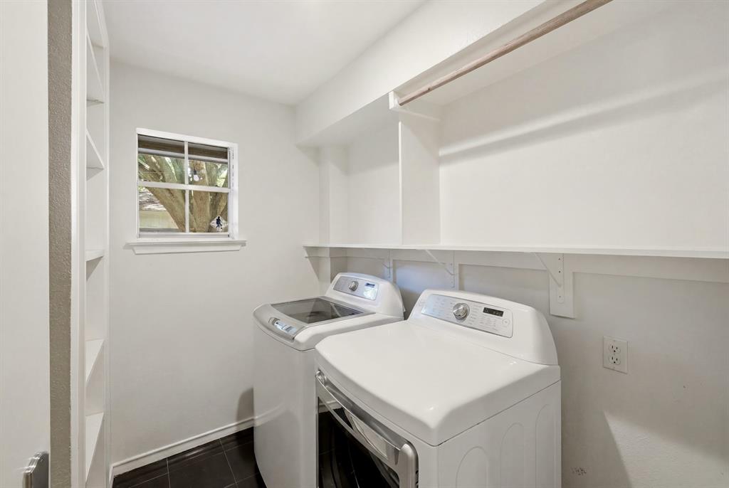 Laurel Vly 02 Instl Add - Residential