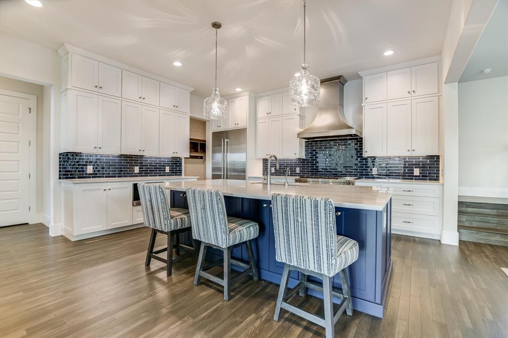 Legendary Estates On Lake Lbj - Residential
