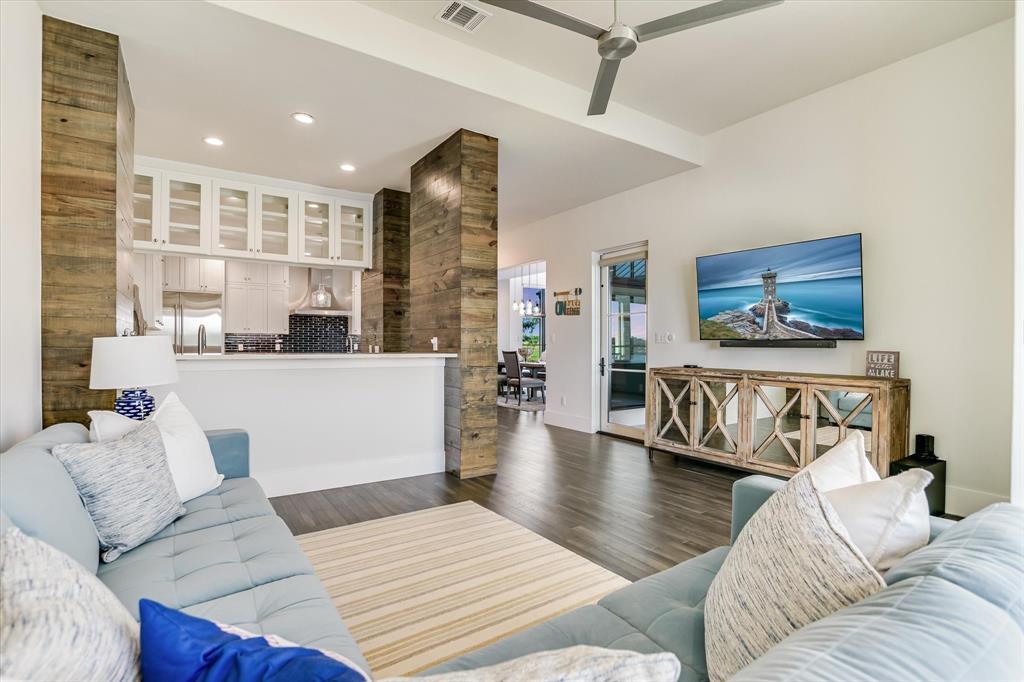 Legendary Estates On Lake Lbj - Residential