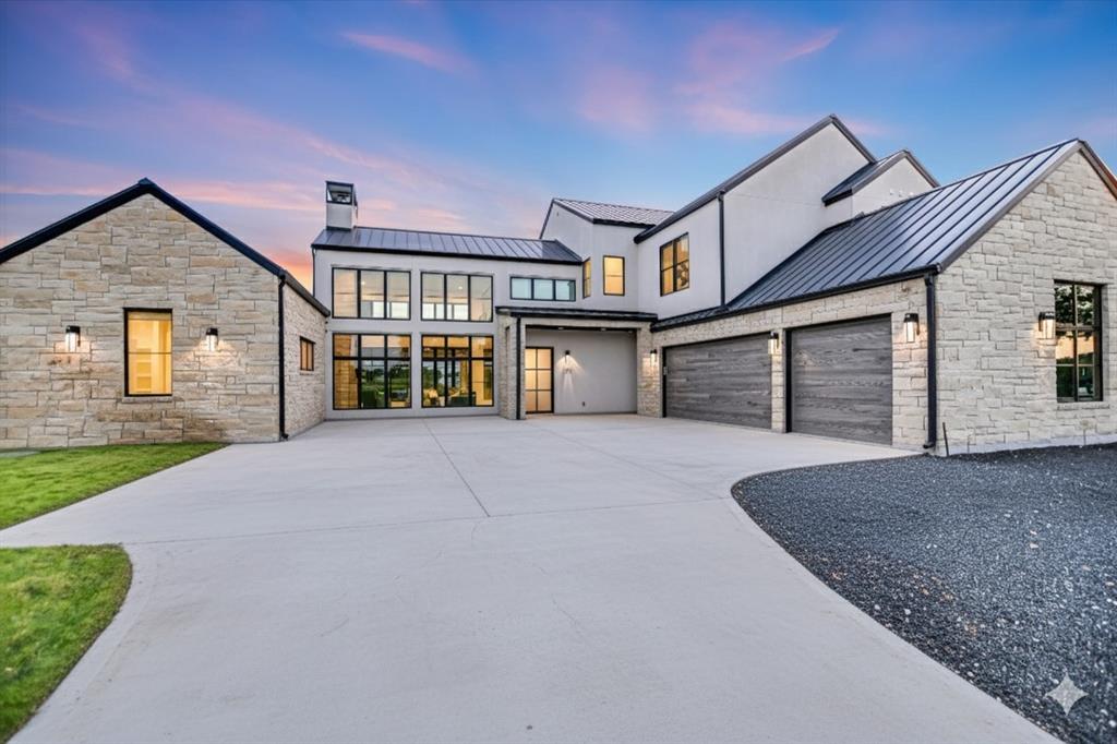 Legendary Estates On Lake Lbj - Residential