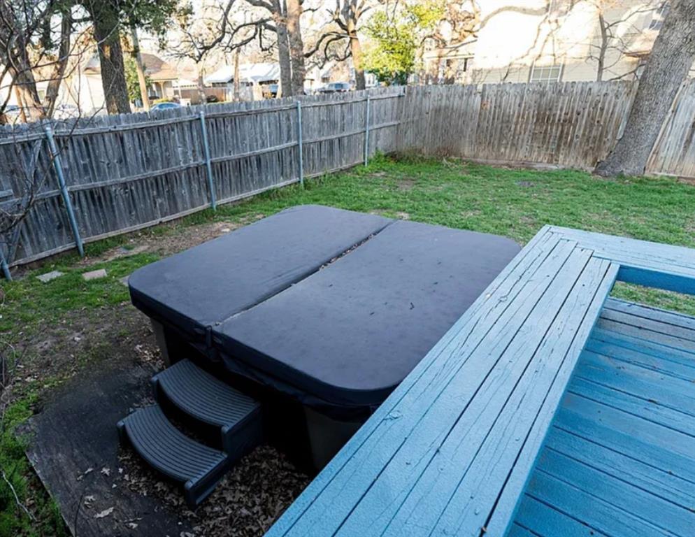 Ball & Roach Add - Residential