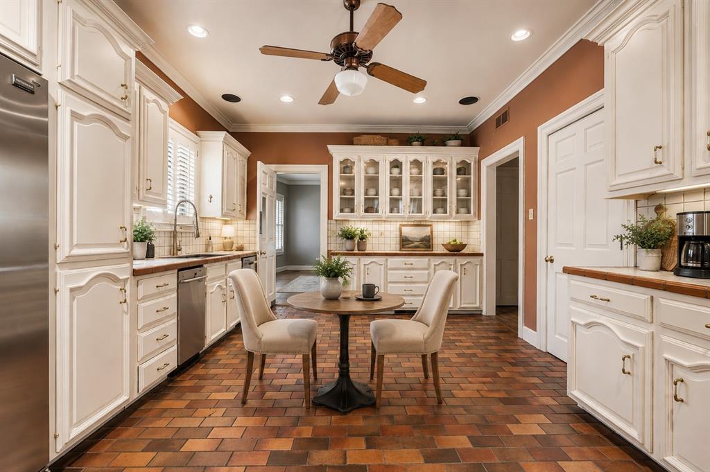 Bowser & Lemmons Oak Lawn - Residential