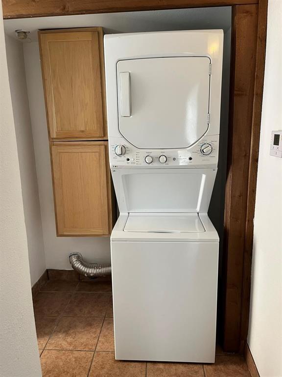 Snug Harbor Condo Apts - Residential