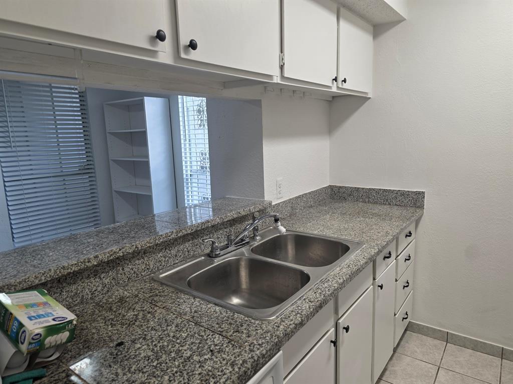 creekbend condo ph 01-06 - Residential