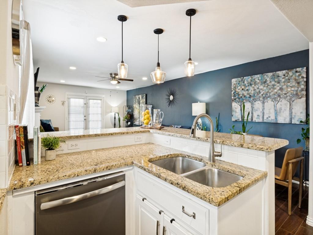 Timberleaf Lane Twnhms - Residential