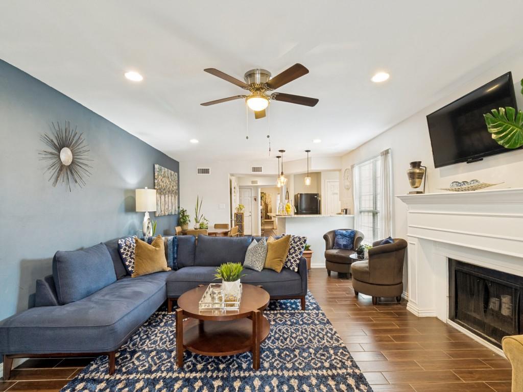 Timberleaf Lane Twnhms - Residential