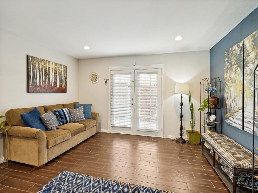 Timberleaf Lane Twnhms - Residential