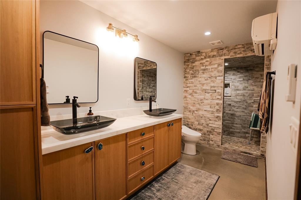 Lasure D C - Residential