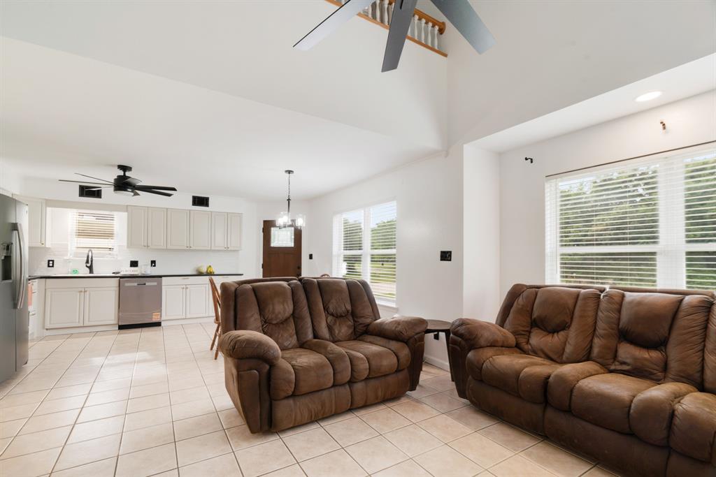 J C LAMB SURV ABST #523 - Residential