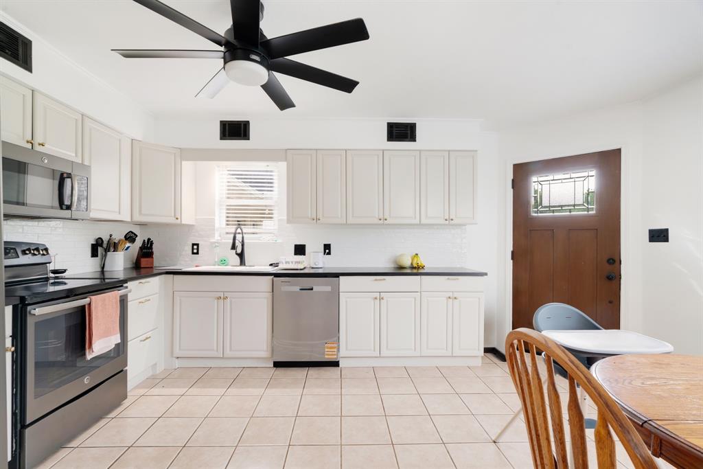 J C LAMB SURV ABST #523 - Residential