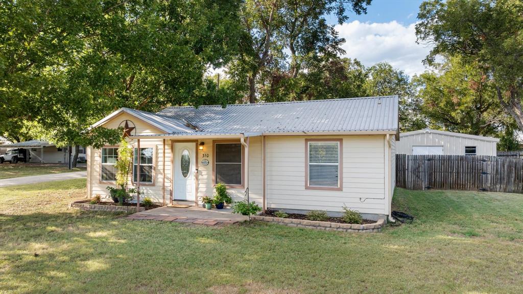 Tolar - Residential