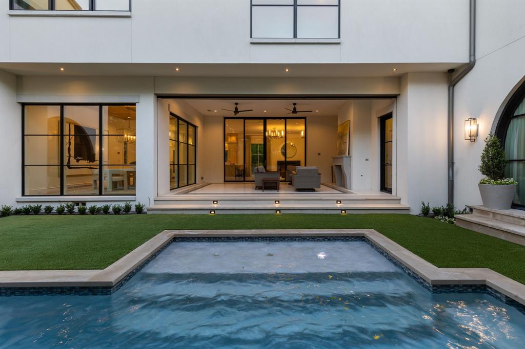 Highland Park West 05 Instl - Residential