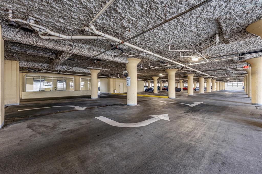 One Montgomery Plaza - Residential