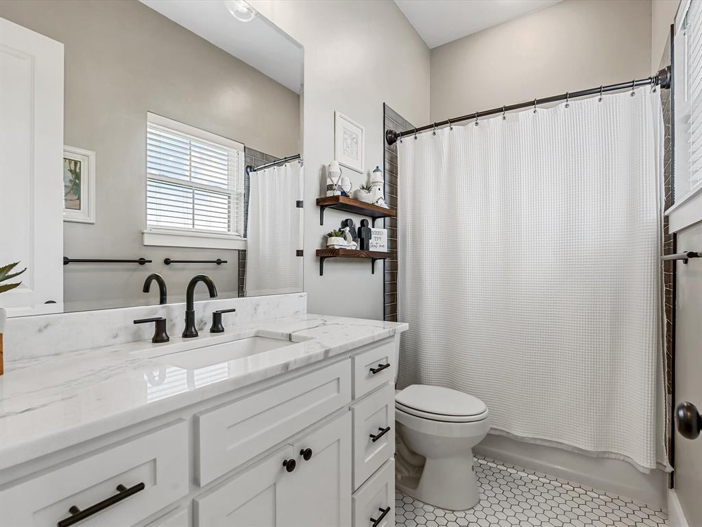 White Bluff #19 - Residential