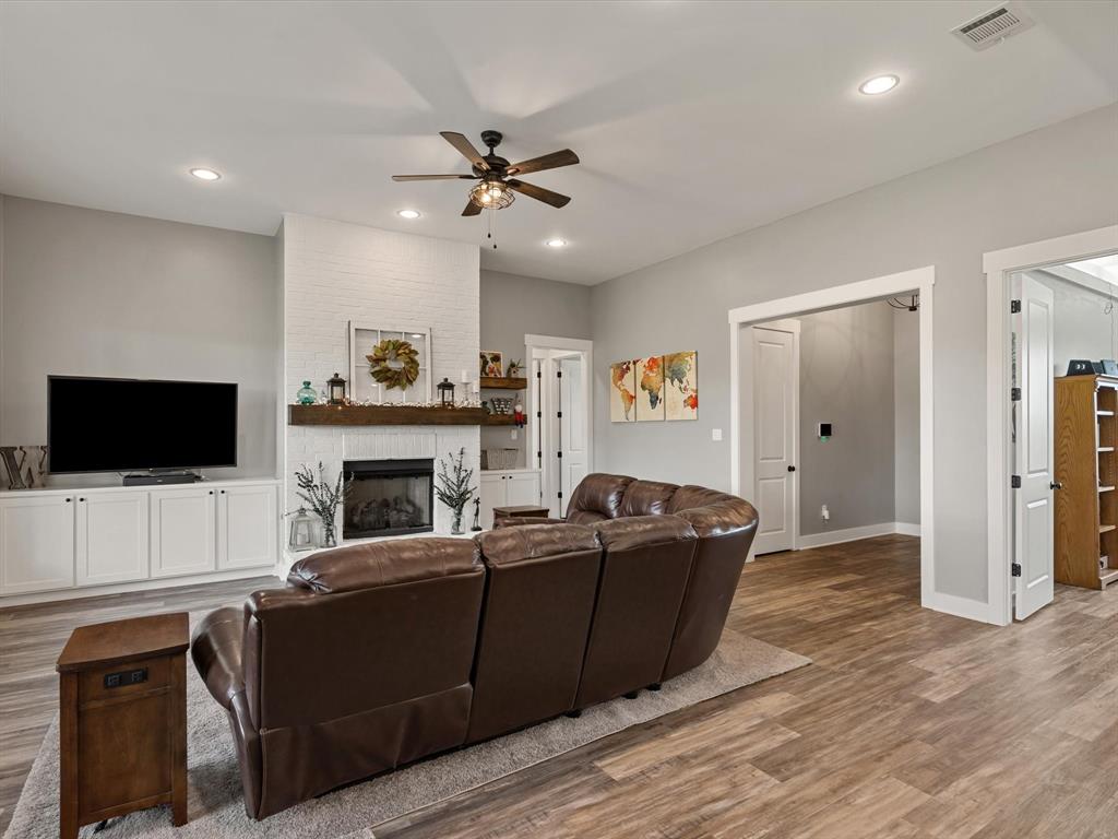 White Bluff #19 - Residential