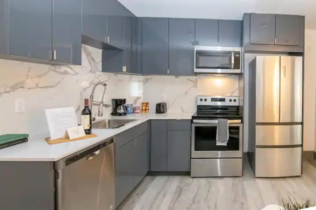 College Hill - Residential Income