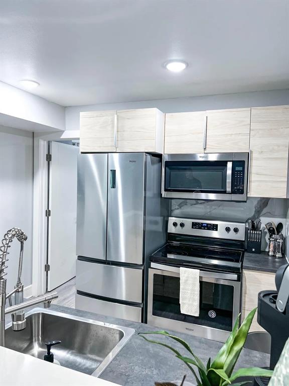 College Hill - Residential Income