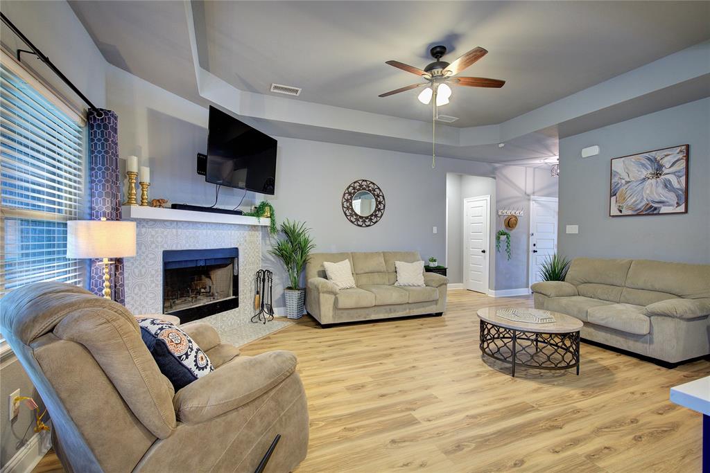 Waters Edge - Residential
