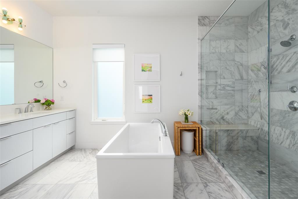 Holland Ave Bldg 4227 4223- - Residential