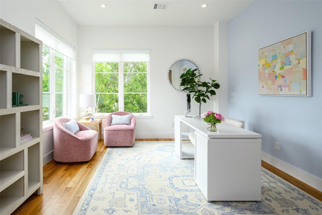 Holland Ave Bldg 4227 4223- - Residential