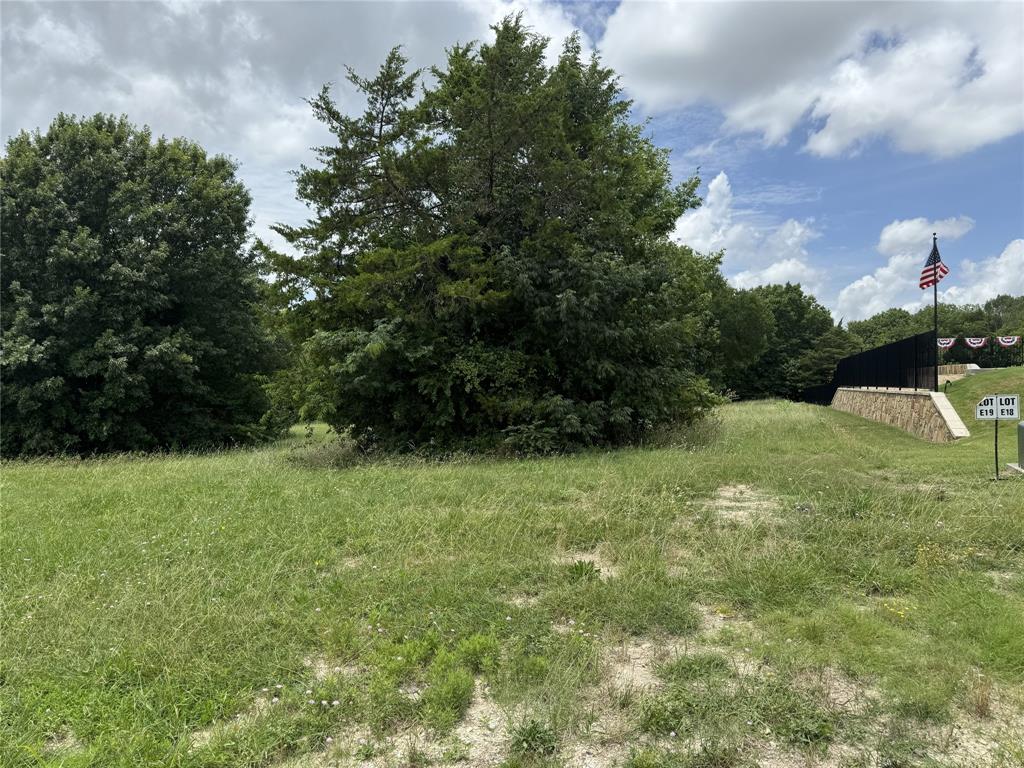 WATERSTONE ESTATES SECTION I - Land