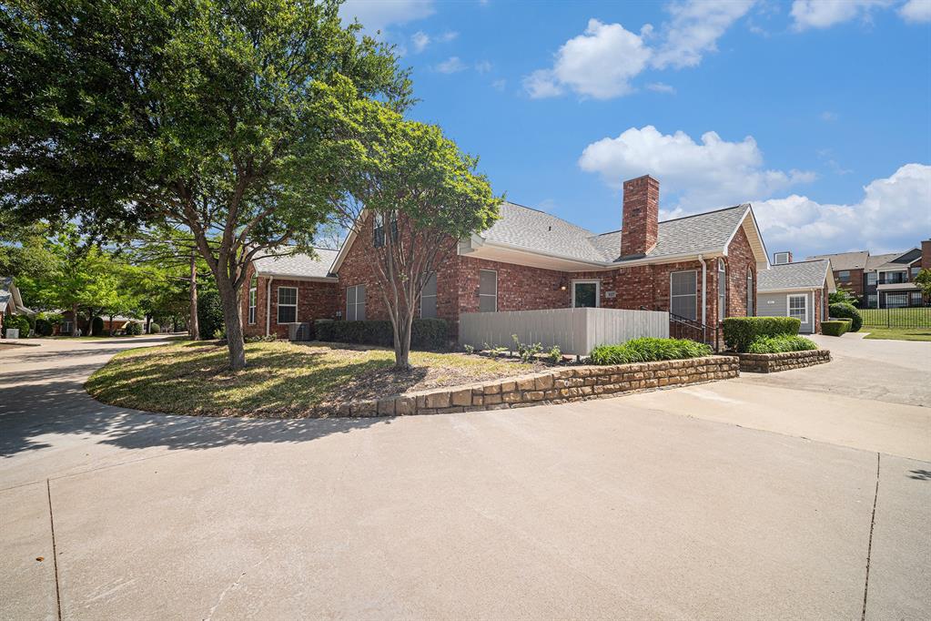 Villas on the Bluff - Residential