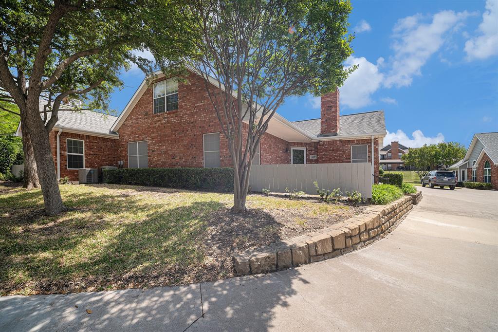 Villas on the Bluff - Residential