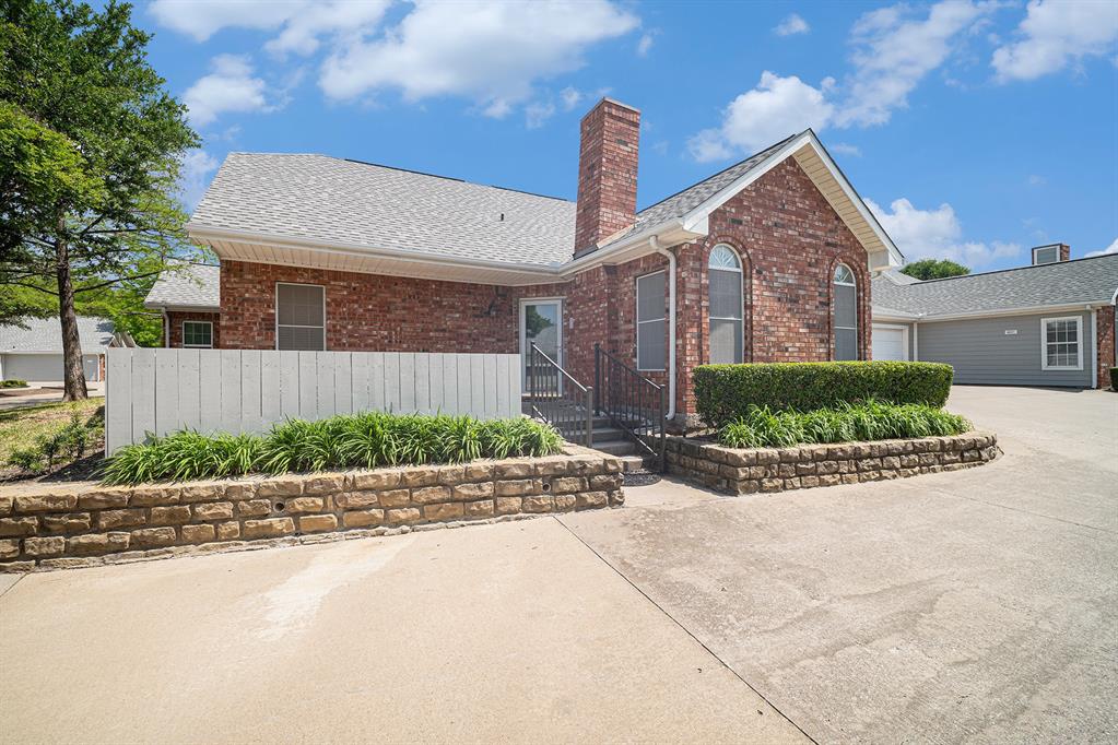 Villas on the Bluff - Residential