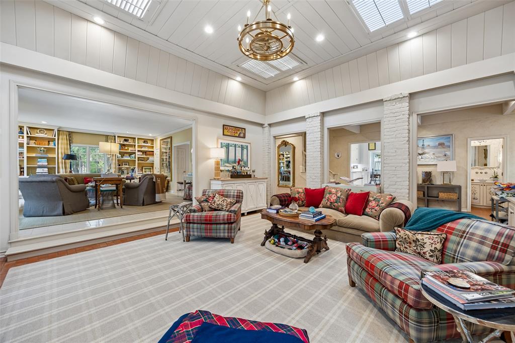 Stratford Manor - Residential