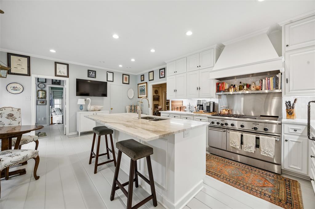 Stratford Manor - Residential