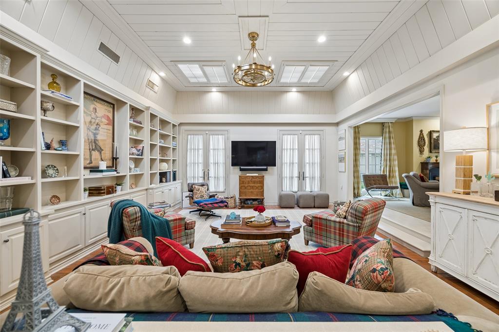 Stratford Manor - Residential