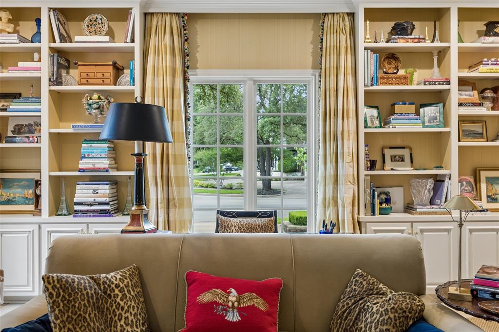 Stratford Manor - Residential