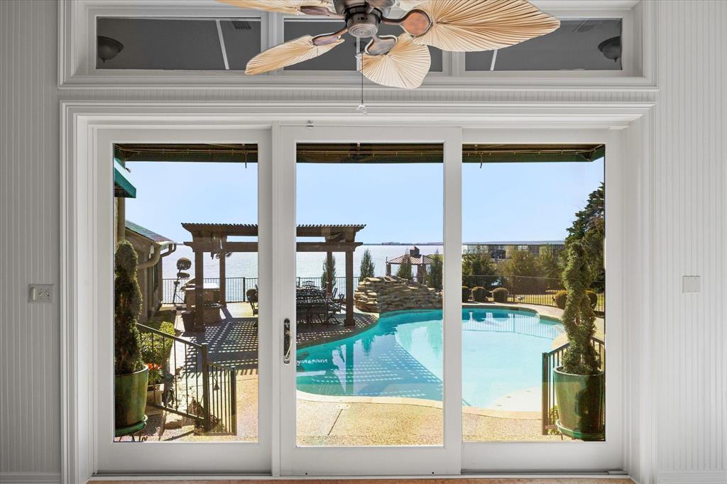 Windward Slope - Residential
