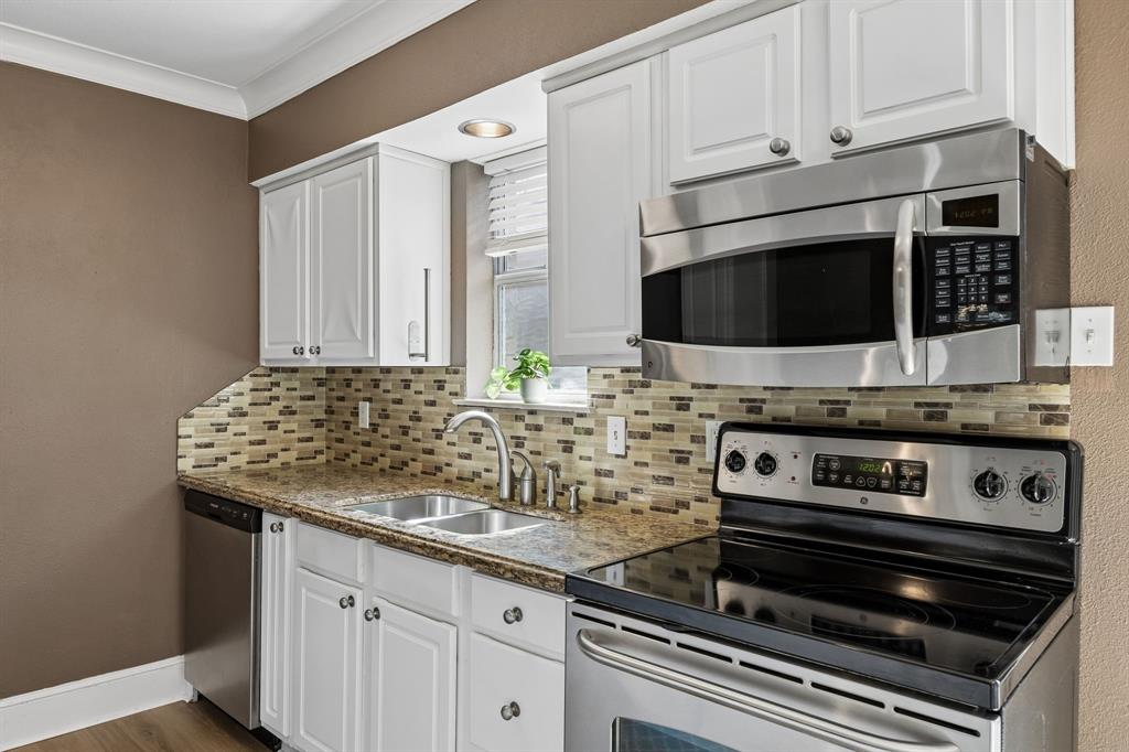 Paradiso Condominiums Ph 2 - Residential
