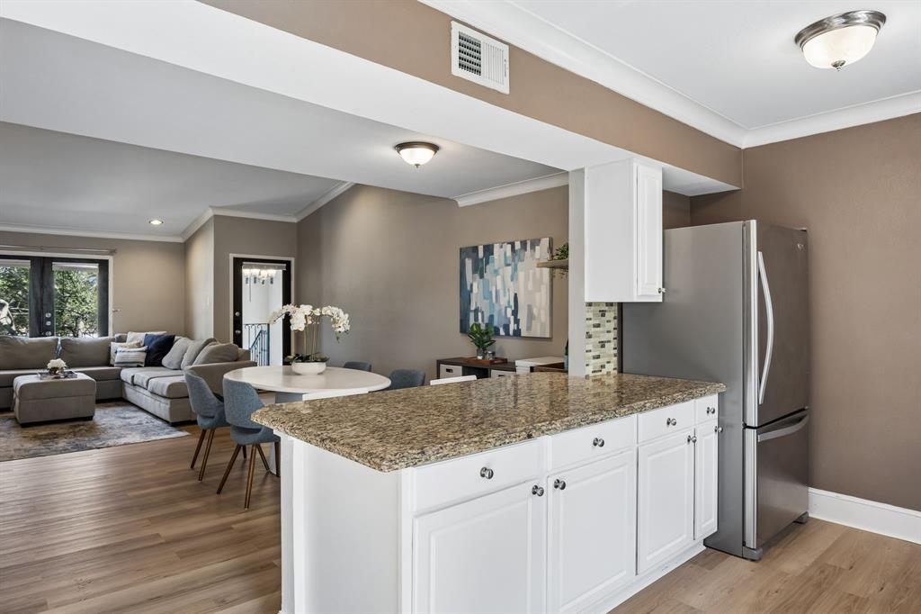 Paradiso Condominiums Ph 2 - Residential