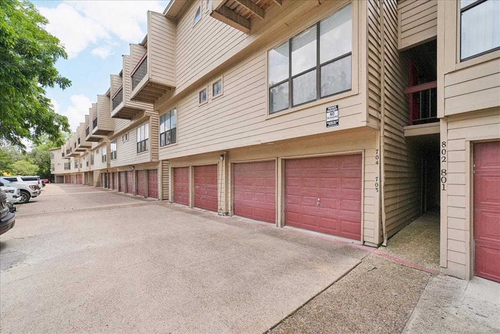 Dutch Creek Condos - Residential