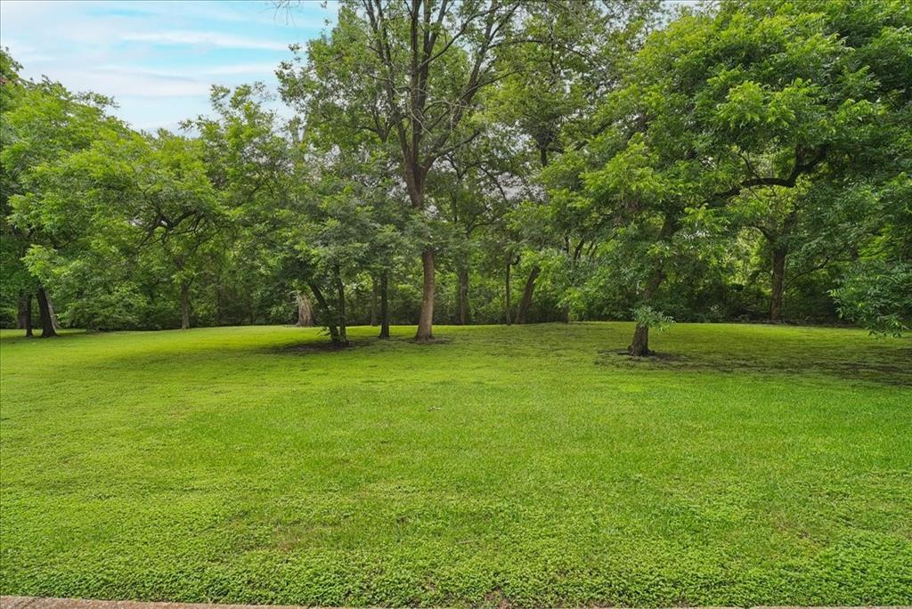 Dutch Creek Condos - Residential