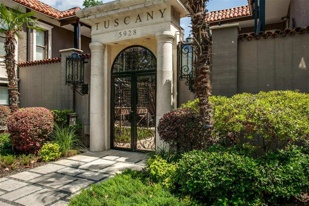 Discover luxury condo living in the highly sought-after Tuscany Condominiums in the heart of East Dallas! This beautifully updated first-floor corner unit offers the perfect combination of privacy, convenience, and resort-style amenities. Featuring 2 spacious bedrooms, 2 full bathrooms, and two private patios, this light-filled home boasts an open-concept floor plan designed for both comfortable everyday living and effortless entertaining.
Updated kitchen showcases granite countertops, stainless steel appliances, abundant cabinetry, and a breakfast bar that opens seamlessly to the living and dining spaces. A stunning see-through fireplace creates a warm, inviting focal point shared by the living room and oversized dining area, which is spacious enough to serve as both a formal dining room and a second living or flex space. French doors from both the living area and primary suite provide access to the private patios, creating the perfect indoor-outdoor lifestyle. Two assigned parking spaces add everyday convenience. Residents of Tuscany Condominiums enjoy gated access and exceptional resort-style amenities, including swimming pool, a relaxing spa, state-of-the-art fitness center, outdoor grilling stations, tranquil fountains, lush, landscaped courtyards, and beautifully maintained grounds.
Ideally located in one of Dallas' most desirable neighborhoods, this home is just minutes from SMU, Central Market, Lower Greenville, Mockingbird Station, White Rock Lake, the Katy Trail, and some of Dallas' finest restaurants, shopping, entertainment, and nightlife. With quick access to Downtown Dallas, major highways, and premier destinations, this move-in-ready condo offers the perfect blend of comfort, convenience, and urban living in East Dallas.