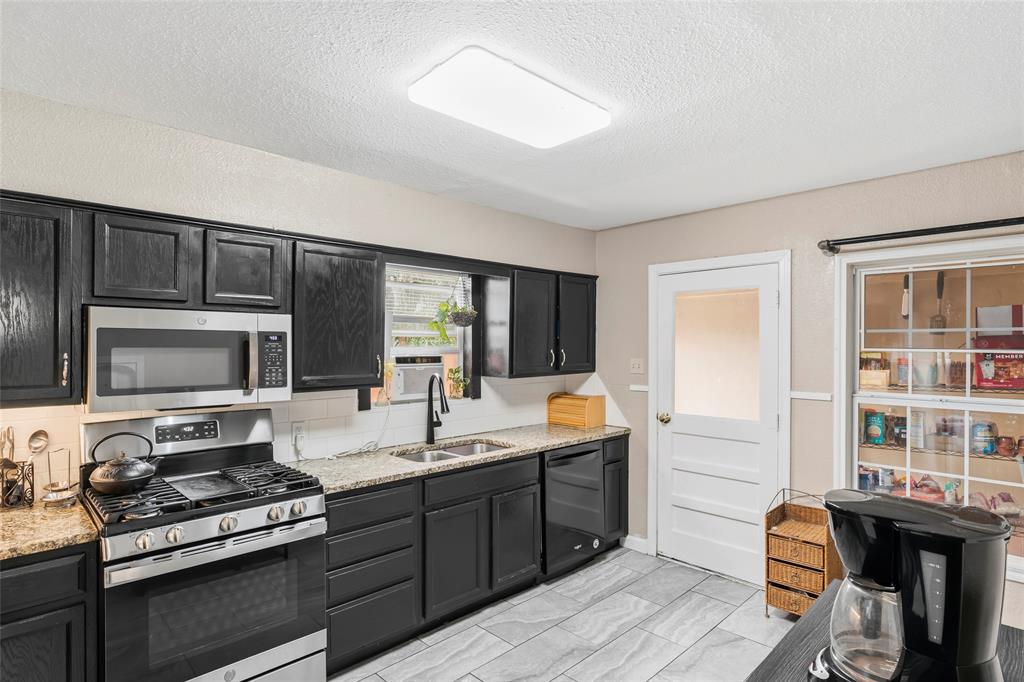 Elmwood West - Residential