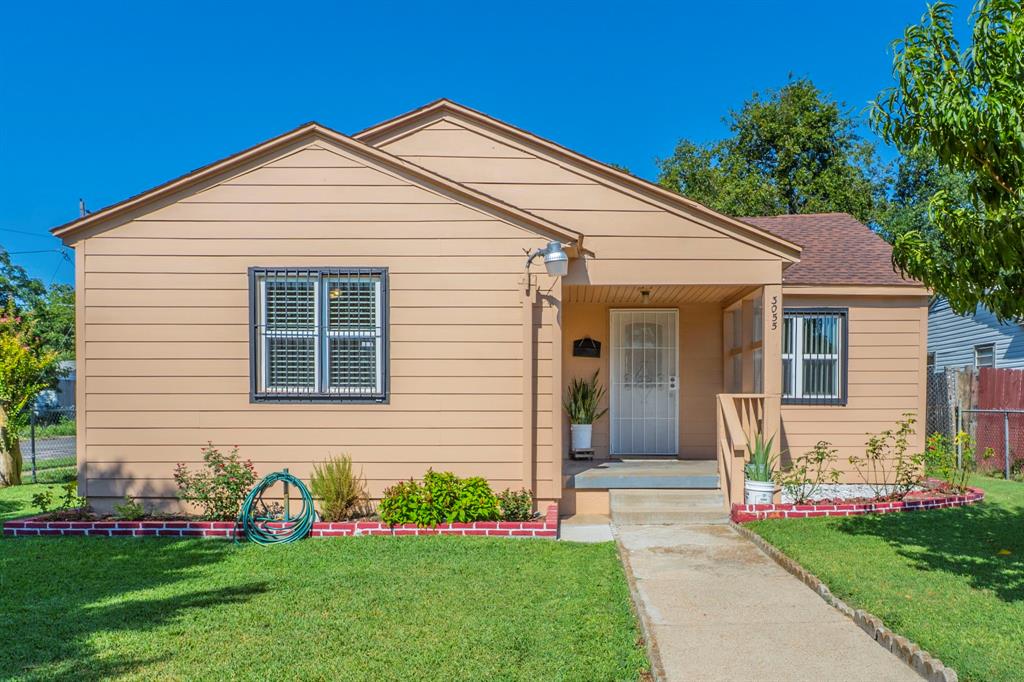 This well-maintained 2-bedroom, 1-bath home sits on a corner lot and features a nicely fenced backyard. The property includes a detached single-car carport, and the converted garage at the back has been transformed into a small apartment, offering great potential as a mother-in-law suite or possible rental opportunity. Recent updates completed in 2024 include a new roof, new windows, and a water filtration system.