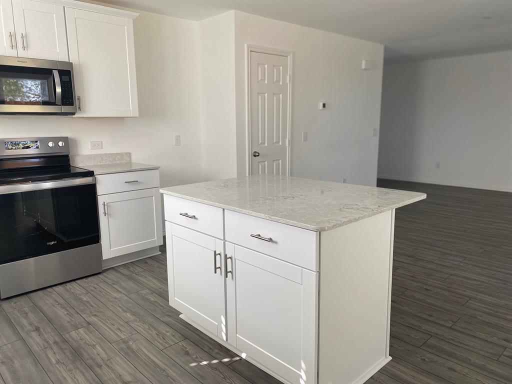 Lake Meadow Ph 1 - Residential Lease